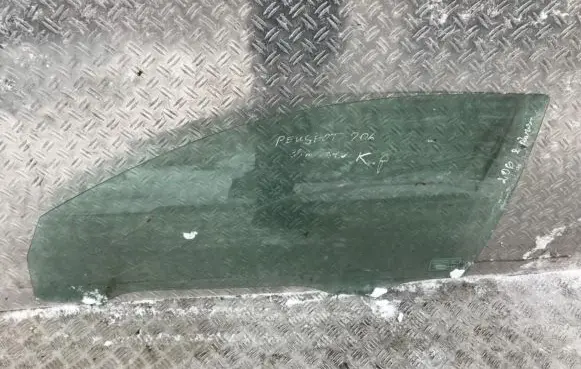 Peugeot 206 Front door window glass four-door