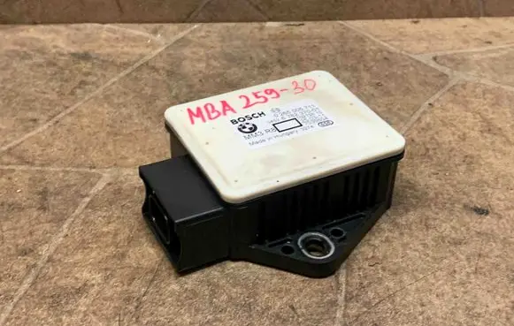 BMW X5 E70 ESP acceleration yaw rate sensor 6782370