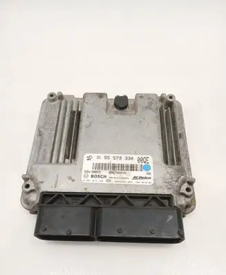 Opel Insignia A Engine control unit/module 55573330 55566722 0281015149