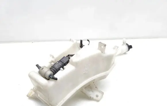 Opel Mokka X Windshield washer fluid reservoir/tank 95326311