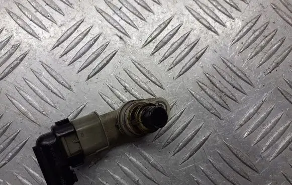 Opel Corsa D Camshaft vanos timing valve 55201874
