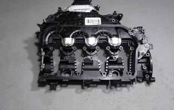 Ford Focus Rocker cam cover 9674394480