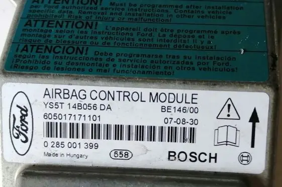 Ford Streetka Engine ECU kit and lock set YS5T14B056DA