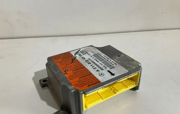 Mercedes-Benz E W211 Airbag control unit/module A2118704326 500506300177 D6V5F30A5G1