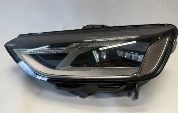 Audi A4 S4 B9 8W Headlight/headlamp 8W0941011