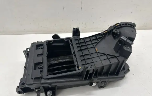 Mercedes-Benz C W206 Air filter box A2540900400