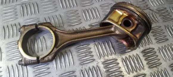 Audi A4 S4 B5 8D Piston with connecting rod 0778