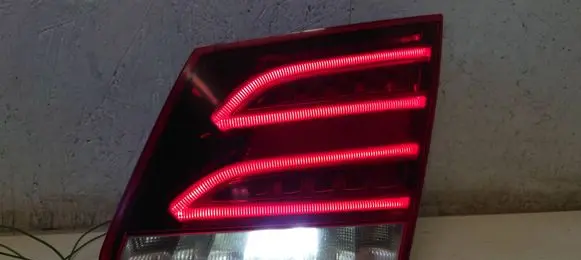Mercedes-Benz E W212 Tailgate rear/tail lights A2129062203 2129062203