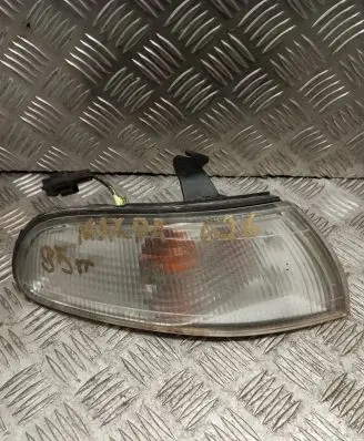Mazda 626 Front indicator light 21061612