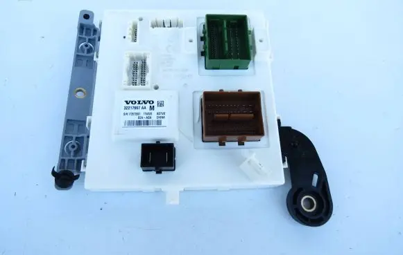Volvo XC60 Fuse box set 32217667