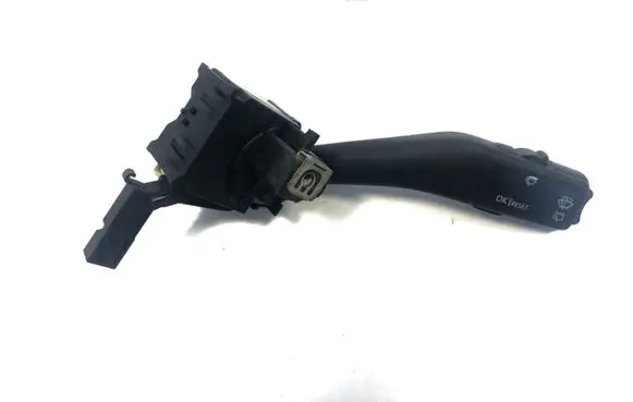 Volkswagen Golf V Wiper control stalk 1K0953519
