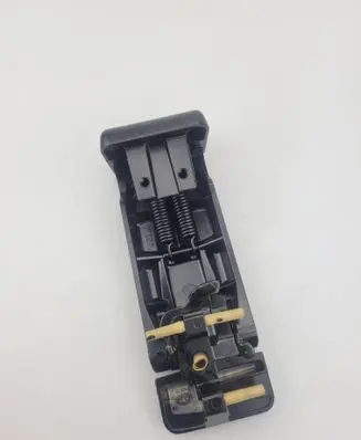 Mercedes-Benz Vito Viano W638 Front door lower hinge A6117600547