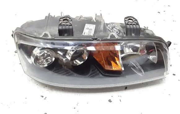 Fiat Punto (188) Headlight/headlamp 67752839