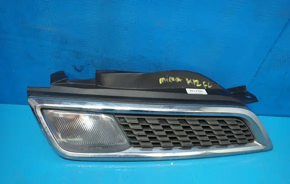 Nissan Micra Front bumper turn signal