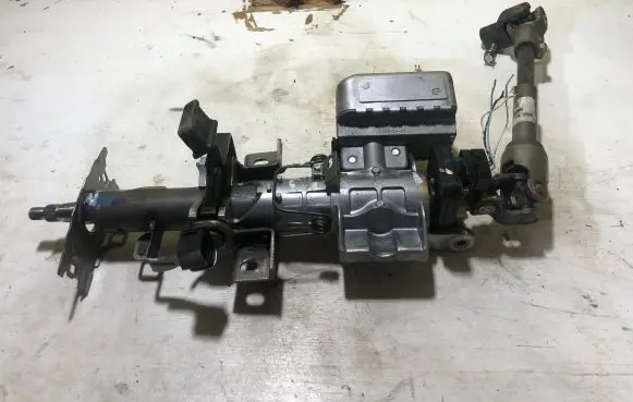 Toyota Corolla Verso AR10 Steering wheel axle 899980F01 450200F1
