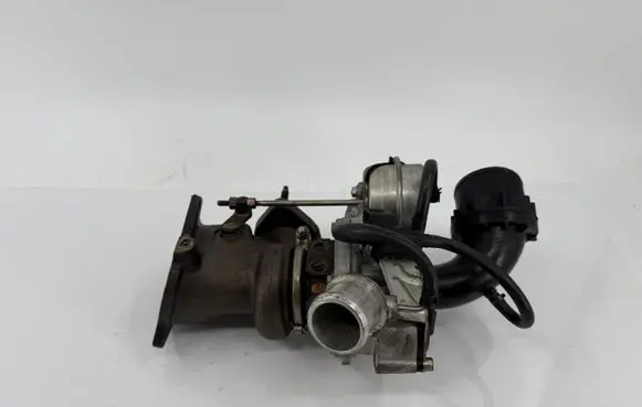 Ford Focus Turbo BM5G6K682DD