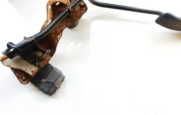 Mitsubishi Pajero Sport I Accelerator throttle pedal asa66622 asa66-622