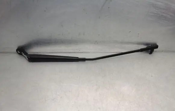 Peugeot 407 Windshield/front glass wiper blade 74560