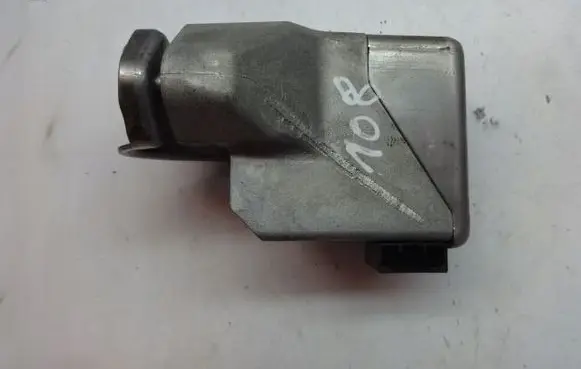 Toyota Aygo AB40 Steering wheel lock 