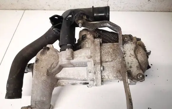 Ford Focus EGR valve cooler vp9plh19206aa