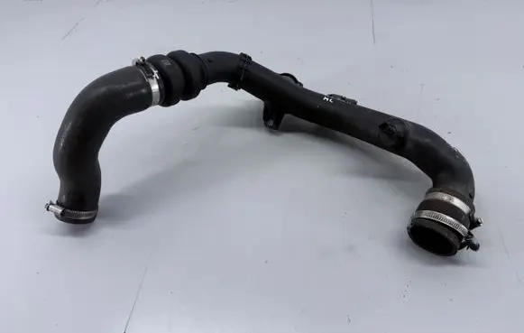Ford Kuga II Intercooler hose/pipe A2C14177500A JT4E9U465AA D3V9T