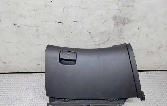Hyundai i30 Glove box 2R84540000