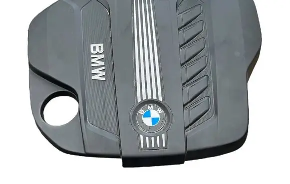 BMW X5 E70 Engine cover (trim) 7811025 15671610