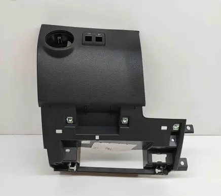 Dashboard lower bottom trim panel