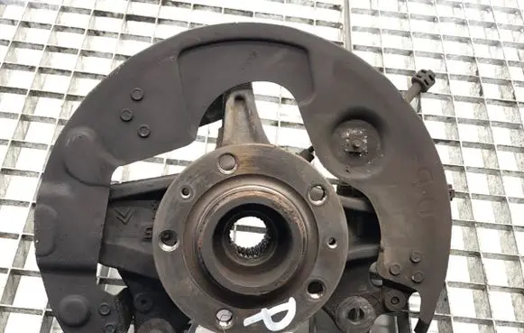 Citroen C4 Grand Picasso Front wheel hub spindle knuckle 