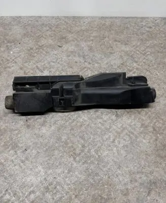 BMW X3 E83 Radiator mount bracket 7530252