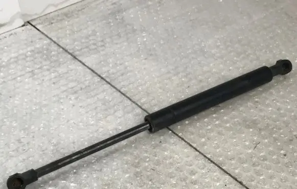BMW 3 E46 Front bonnet/hood damper/strut 8202688 51238202688