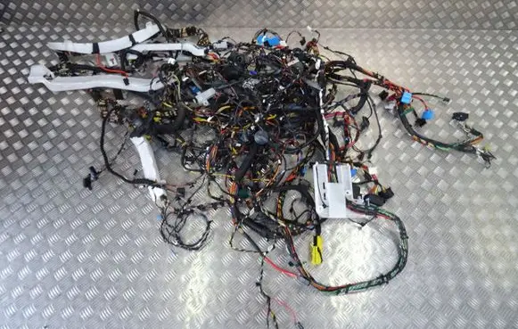 BMW X4 F26 Positive wiring loom 