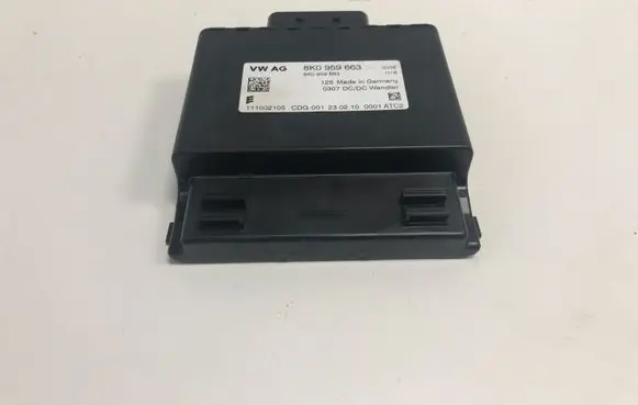 Audi A5 8T 8F Voltage converter/converter module 8K0959663