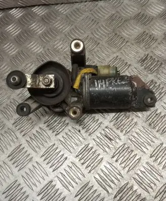 Subaru Impreza I Wiper motor