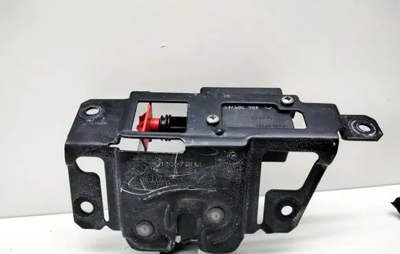 BMW X3 E83 Tailgate/trunk/boot lock/catch/latch 7201561
