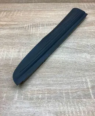 Mercedes-Benz E W211 Rear sill trim cover A2116800635