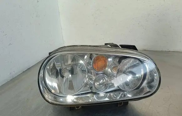 Volkswagen Golf IV Headlight/headlamp