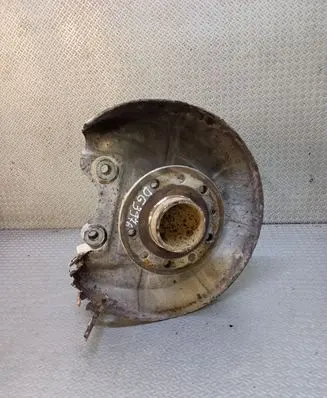 Rear wheel hub spindle/knuckle