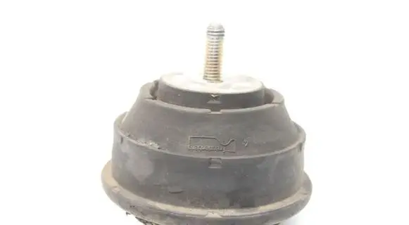 BMW Z4 E85 E86 Engine mount bracket 1095444