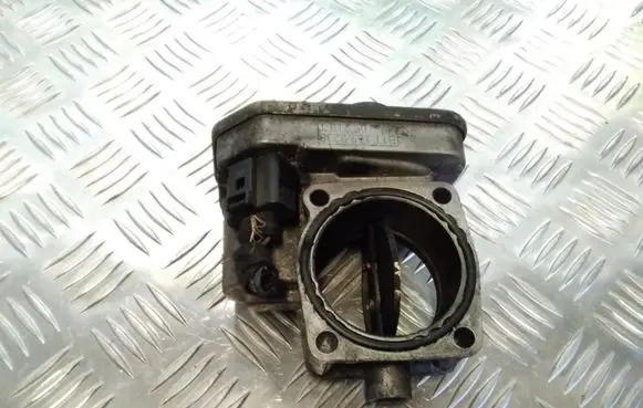 Opel Zafira B Throttle valve 8981052101