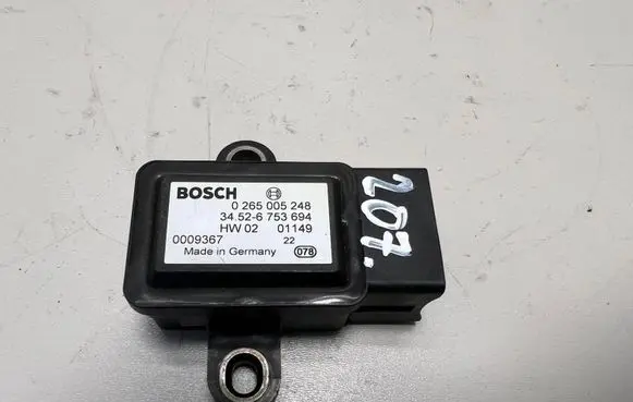 BMW 5 E39 ESP acceleration yaw rate sensor 34526753694 0009367 0265005248