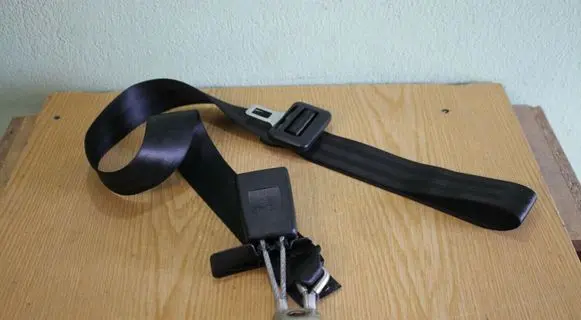 Audi A4 S4 B6 8E 8H Middle seatbelt (rear) 8E5857713