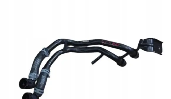 Volkswagen PASSAT B8 Engine coolant pipe/hose 3Q1815097
