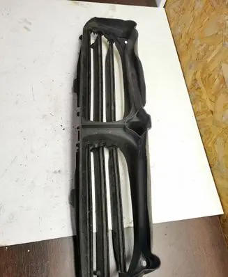 BMW 6 E63 E64 Front grill 51747009714 700974