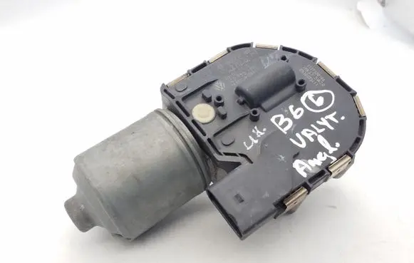 Volkswagen PASSAT B6 Wiper motor 3C2955119 0390241793