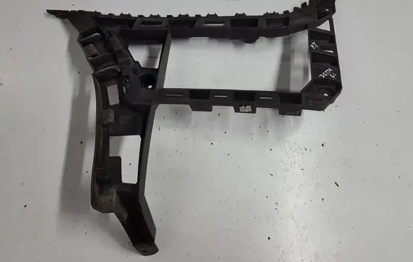 Volkswagen Jetta VI Rear bumper mounting bracket 5C6807393AP 5C6807393