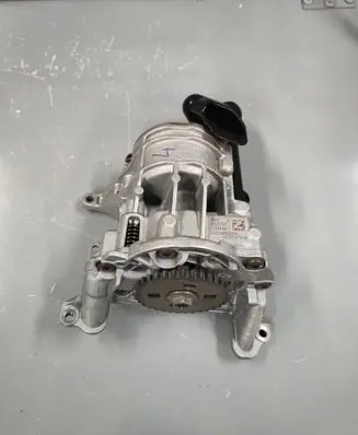 Volkswagen T-Roc Oil pump 05C145208A
