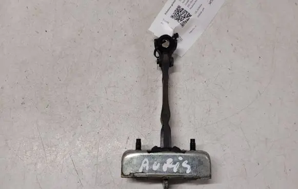 Toyota Auris 150 Rear door check strap stopper