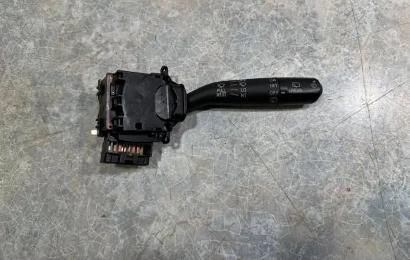Subaru Impreza III Wiper control stalk 17A164LH2