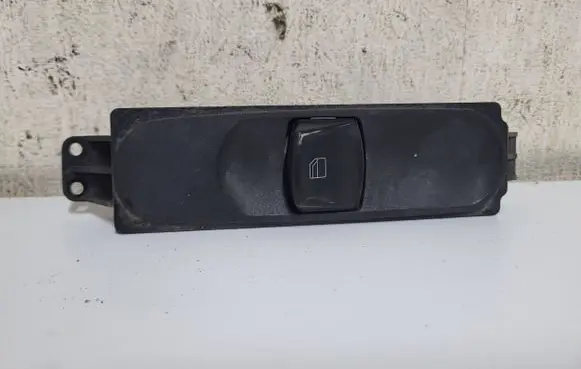 Mercedes-Benz Vito Viano W639 Electric window control switch A6395450613 ZGS003